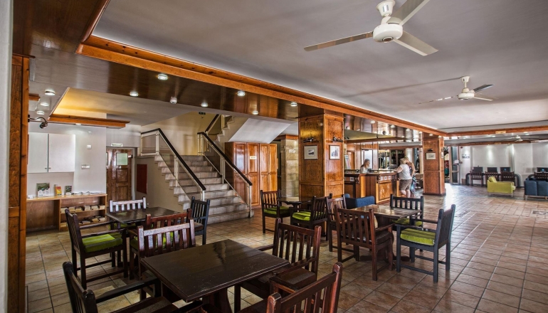ANTHEA HOTEL APTS ANTHEA HOTEL APTS