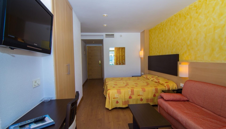 BLAUMAR HOTEL BLAUMAR HOTEL