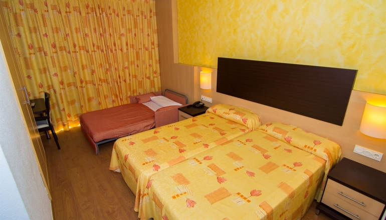 BLAUMAR HOTEL BLAUMAR HOTEL