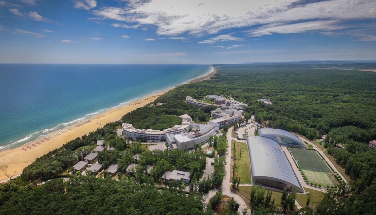 Международный молодежный спортивно - оздоровительный VIP - комплекс КАМЧИЯ Международный молодежный спортивно - оздоровительный VIP - комплекс КАМЧИЯ