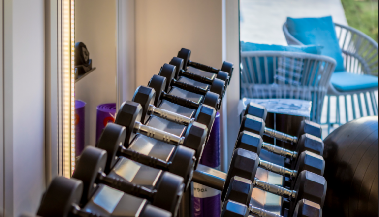 J’Adore Secret Garden: Французький шик на Сонячному березі J’Adore Secret Garden: Французький шик на Сонячному березі