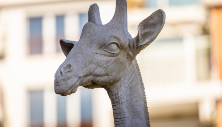 J’Adore Secret Garden: Французький шик на Сонячному березі J’Adore Secret Garden: Французький шик на Сонячному березі