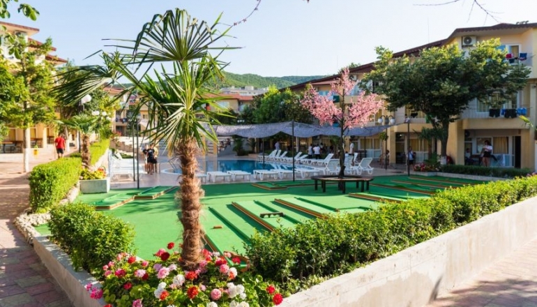 Молодіжний центр "Містрал 1/2" Літо 2024 Молодіжний центр "Містрал 1/2" Літо 2024