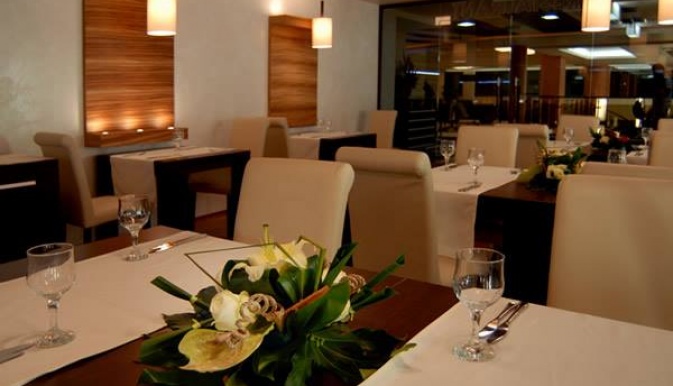 VIGO BEACH APARTHOTEL