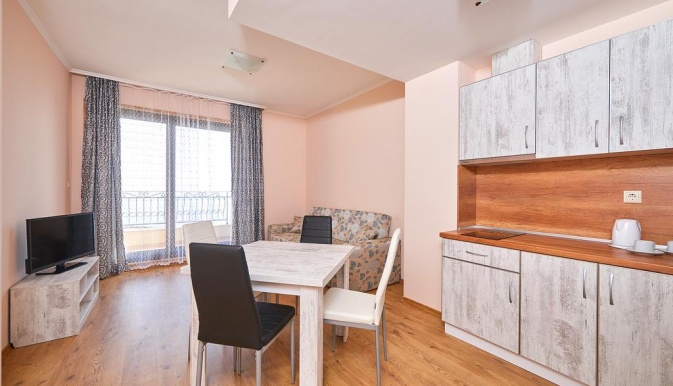 Gardenia Beach Palace Aparthotel