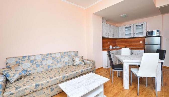 Gardenia Beach Palace Aparthotel