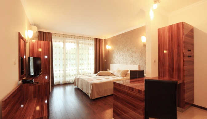 Penelope Palace Aparthotel