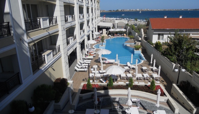 Penelope Palace Aparthotel