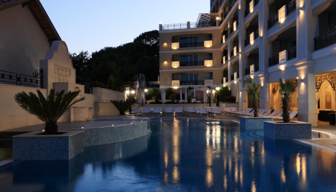 Penelope Palace Aparthotel