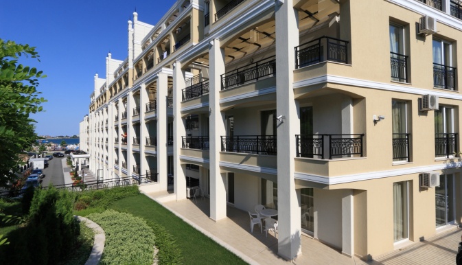 Penelope Palace Aparthotel