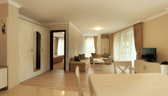 Penelope Palace Aparthotel