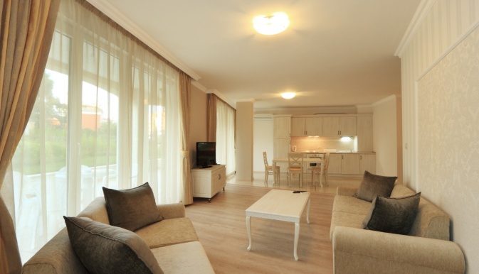 Penelope Palace Aparthotel