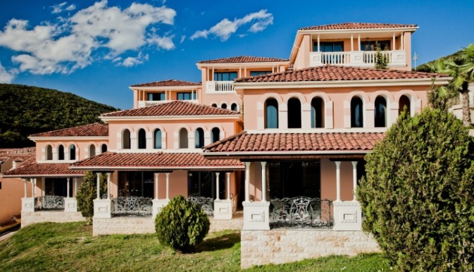 Villas Elenite Premium