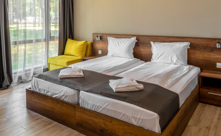 Queen Nelly Park Hotel