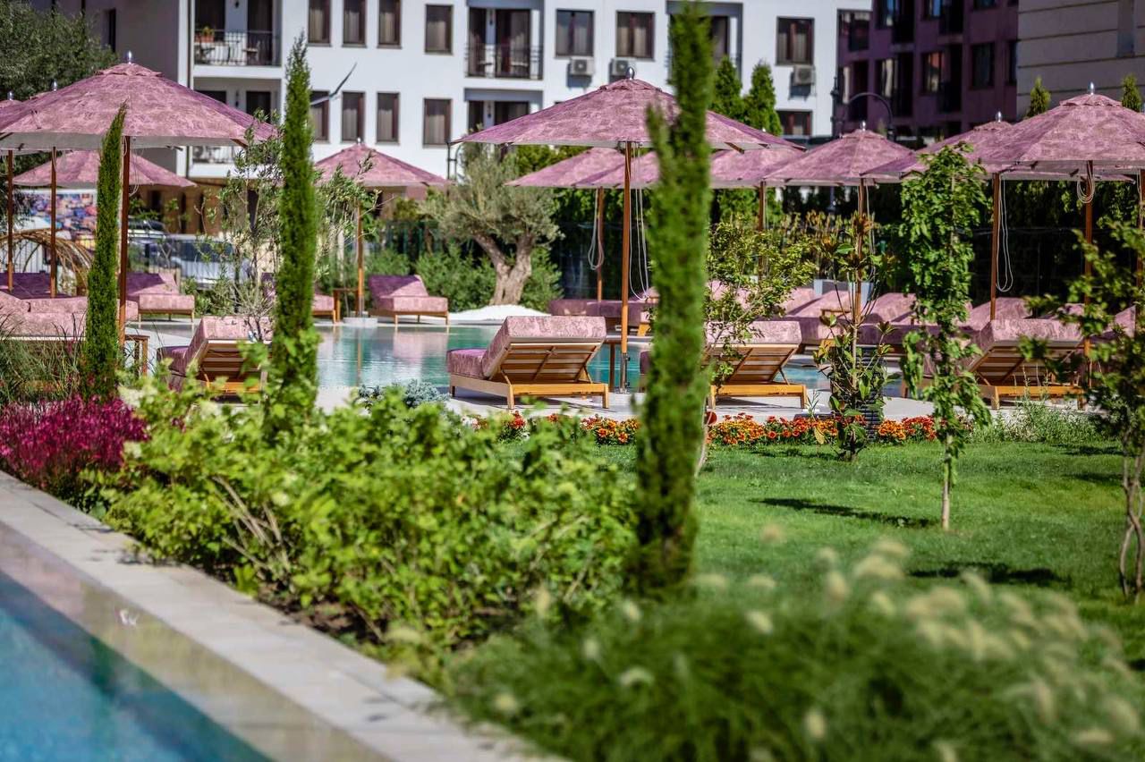 J’Adore Secret Garden